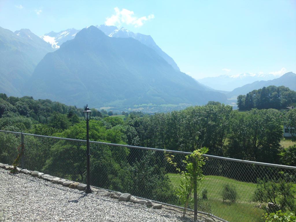 Hotel BZ Sunnahof Obersaxen Exterior foto