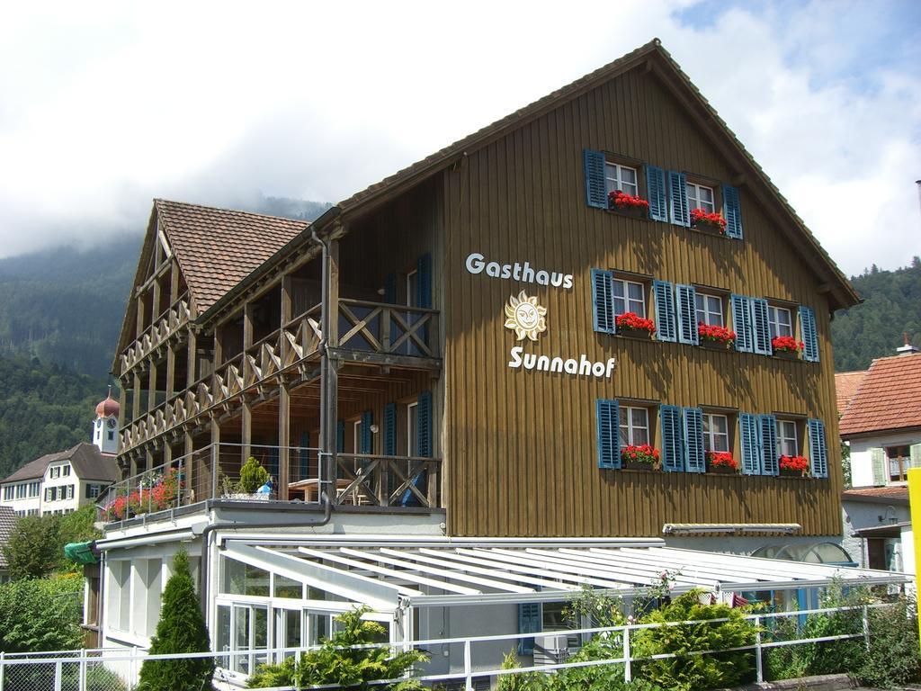 Hotel BZ Sunnahof Obersaxen Exterior foto